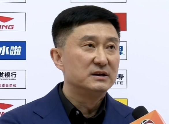 开云官方-杜锋:青岛队在刘维伟带领下打得很好,赢球可能是我们更幸运